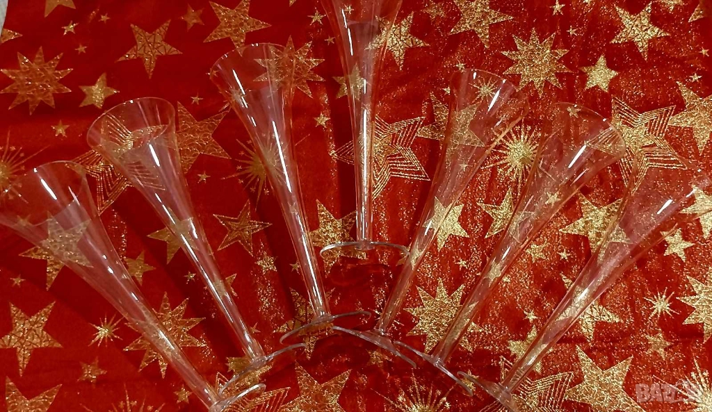 Стъклени чаши за пенливи напитки, снимка 1