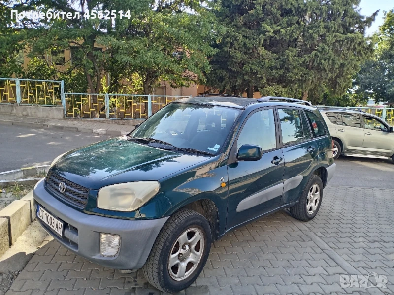 Продавам джип Toyota Rav4, година на производство 2001,бензинов двигател, с десен волан, снимка 1