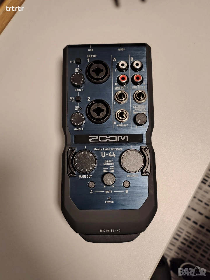 Zoom u-44 звукова карта, снимка 1