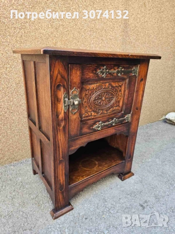 Шкафче в Готически стил , снимка 3 - Шкафове - 51395910