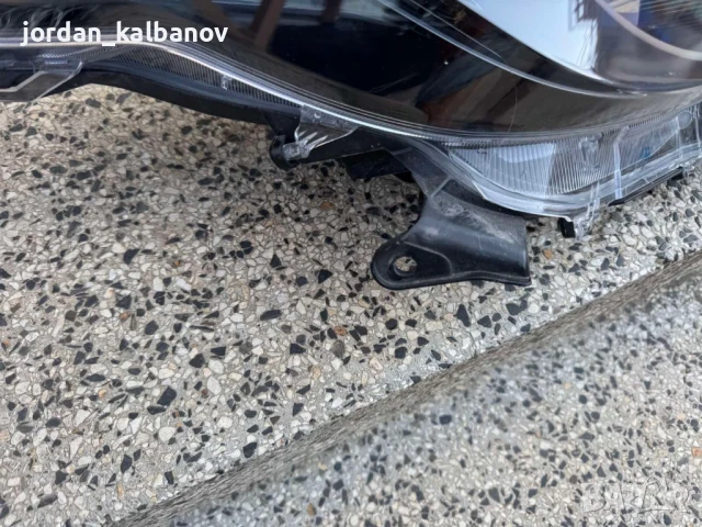 Десен фар KOITO Тойота Ярис Toypta Yaris 2023 само за 300лв. броя 81170-K0060, снимка 3 - Части - 51141870