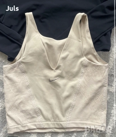 Спортен Топ nike