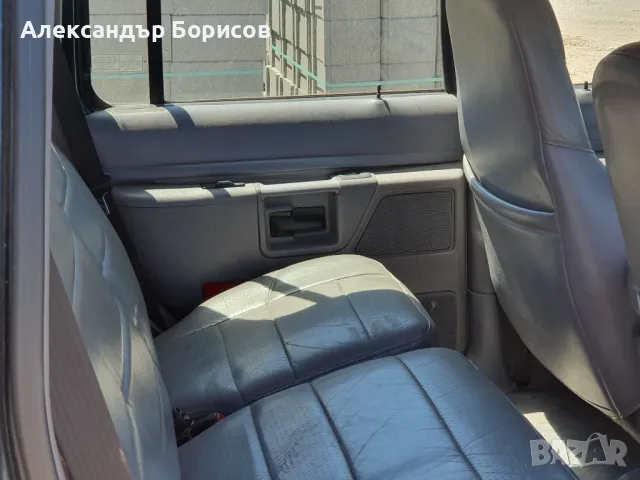 Форд Експлорър, снимка 2 - Автомобили и джипове - 46950970