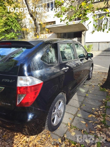 Honda FR-V 2.2, снимка 7 - Автомобили и джипове - 53231487