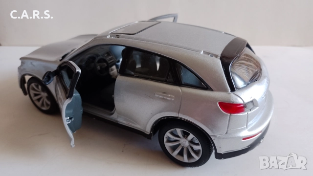 2005 Infinity FX45 Maisto - Мащаб 1:24, снимка 3 - Колекции - 51404176