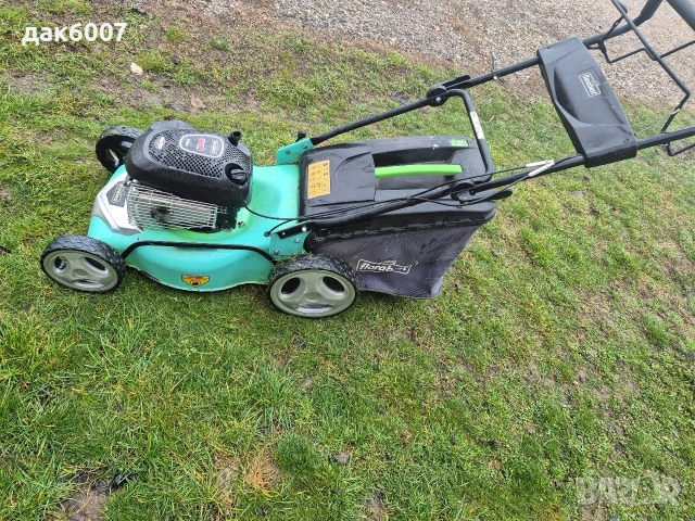 Бензинова косачка 