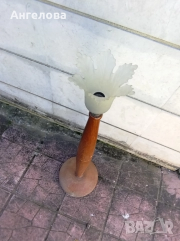 Лампа, снимка 2 - Настолни лампи - 52463078