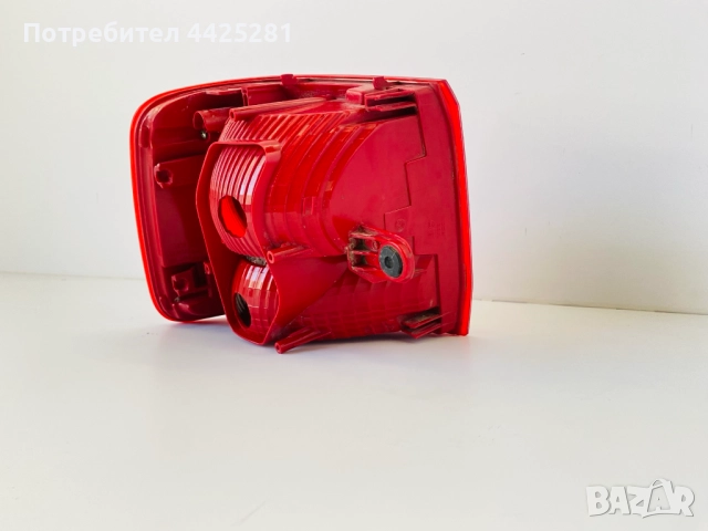 десен стоп VW Touran 2010-2015г. #1023V., снимка 4 - Части - 52952352