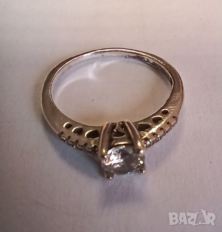 Сребърен пръстен с цирконии, снимка 1 - Пръстени - 45805175