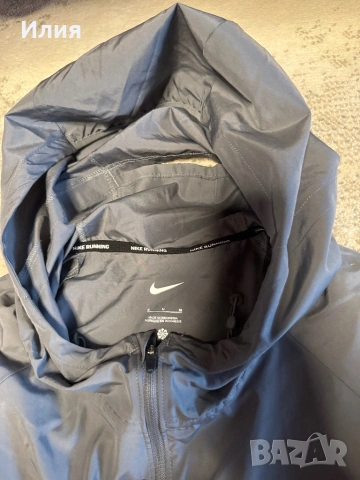 Nike спортен шушляк , снимка 2 - Спортни дрехи, екипи - 54256482