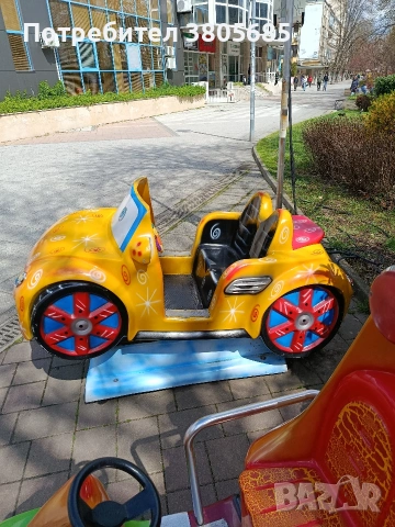 Детска клатушка - МакКуийн, снимка 2 - Друго търговско оборудване - 54157086