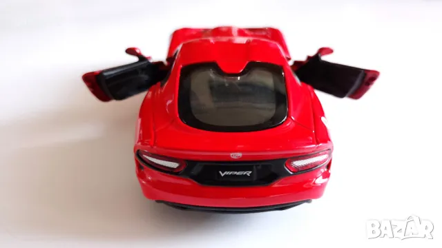 Bburago 2013 SRT Dodge Viper GTS - Мащаб 1:32, снимка 4 - Колекции - 48798550