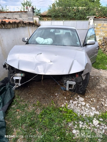 Ауди A 3 1,6 2003г. за части, бракувана , снимка 1 - Автомобили и джипове - 53872620