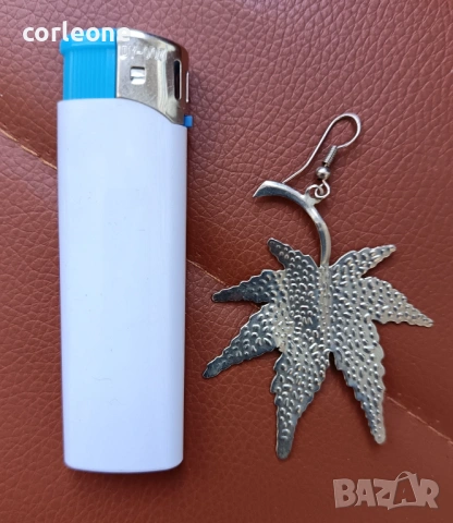 Обица с форма на Известно Листо от метал 1 бр., снимка 2 - Обеци - 48357162