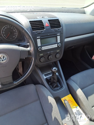 VW Golf 5  1.9 TDI 105 к.с., снимка 6 - Автомобили и джипове - 52791989