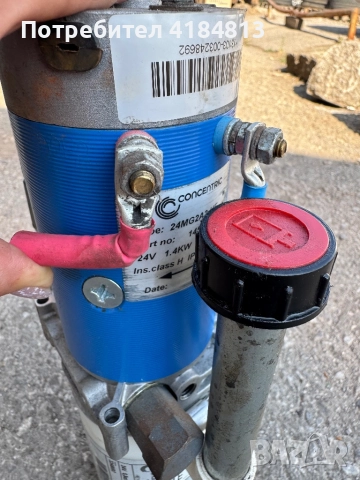 Хидравлична помпа на 24V, снимка 4 - Селскостопанска техника - 51438844