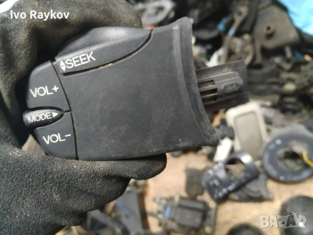 Лостче аудио управление Ford  98AB14K147AD FORD Focus, снимка 2 - Части - 53619898