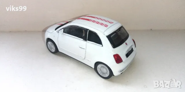 Fiat 500 2007 Welly - Мащаб 1:43, снимка 2 - Колекции - 48651220