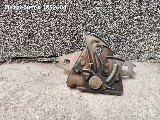 Заключващ механизъм преден капак за Пасат/ Поло, снимка 5 - Части - 51447918