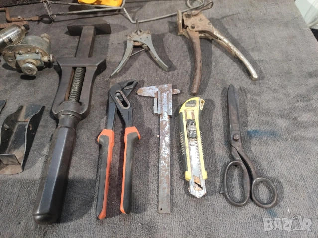 Лот инструменти , снимка 2 - Други инструменти - 53087183