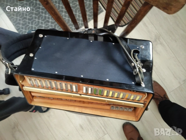 Акордеон WELTMEISTER S4, снимка 7 - Акордеони - 53072873