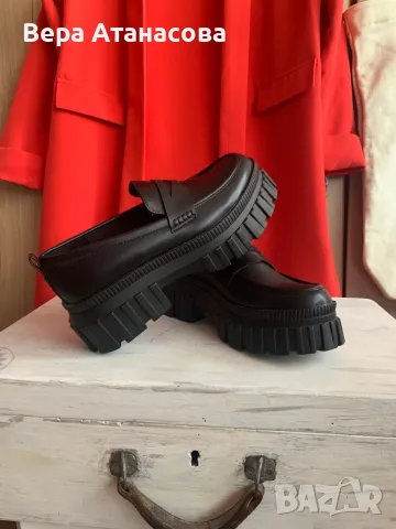 💄 Лоуфъри Stradivarius на олекотена платформа🍋