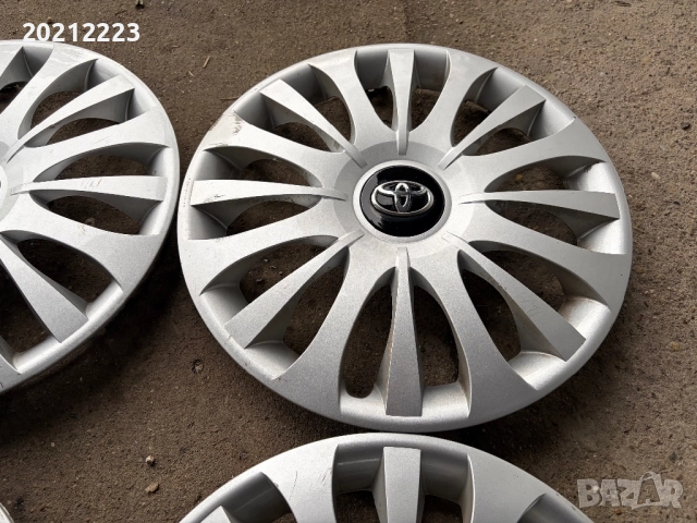 4 броя оригинални тасове за Toyota Yaris 15, снимка 8 - Аксесоари и консумативи - 52663306