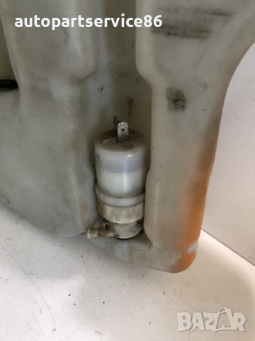 Резервоар за течност за чистачки за предно стъкло за Mercedes 709 609 (1986-1996) 6708690120, снимка 2 - Части - 54024613