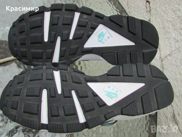 Дамски маратонки Nike Huarache Run, снимка 14 - Маратонки - 46398491