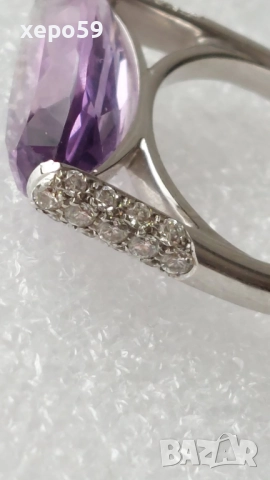 Прекрасен фирмен дизайнерски златен 18к пръстен с аметист и 26 диаманта(Poiray Paris) бяло злато, снимка 10 - Пръстени - 52217293