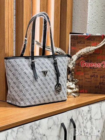 дамски чанти guess gucci , снимка 11 - Чанти - 46910374