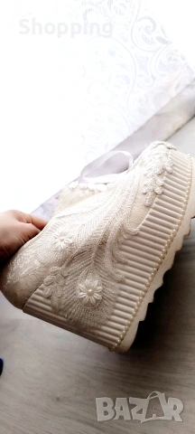 Булченски обувки , снимка 2 - Кецове - 53595056