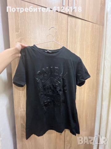 Черна тениска, снимка 1 - Тениски - 46154513