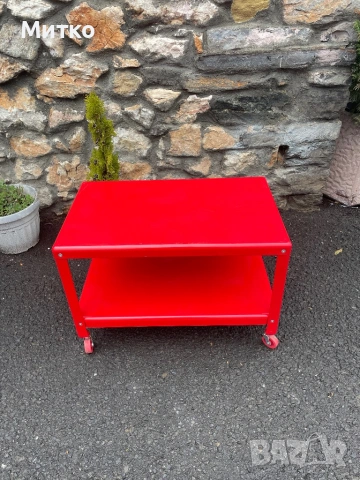 Желязна маса два рафта, снимка 3 - Маси - 54089014