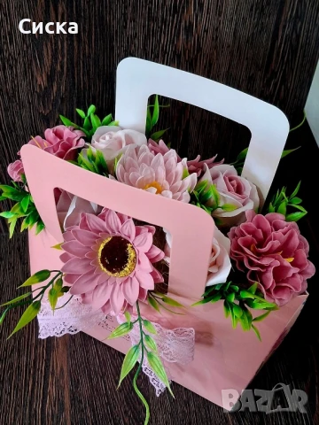 Чанти със сапунени цветя от пластичен сапун в розово и пепел от рози за вашите специални поводи🌸, снимка 6 - Подаръци за жени - 50712218