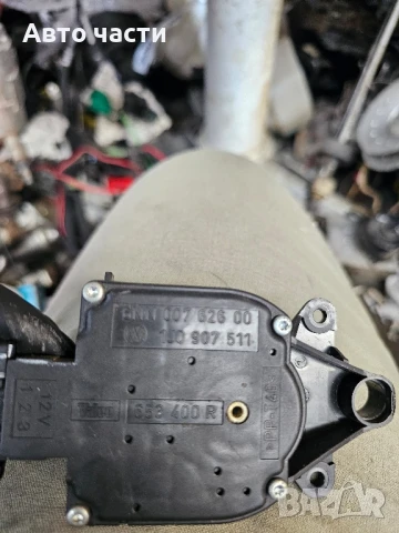 Моторче клапа парно 1J0907511 за VW PASSAT седан (3B5.5) 2.0i (1996 - 2001)