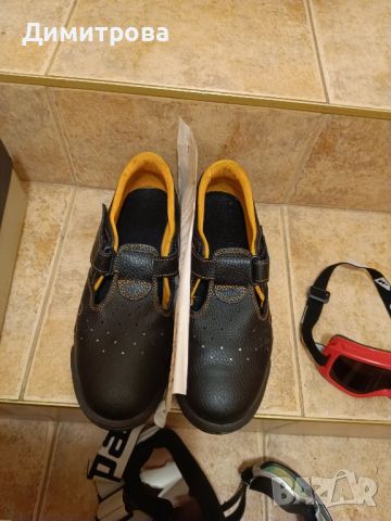 Работни обувки , снимка 1 - Мъжки сандали - 45142192