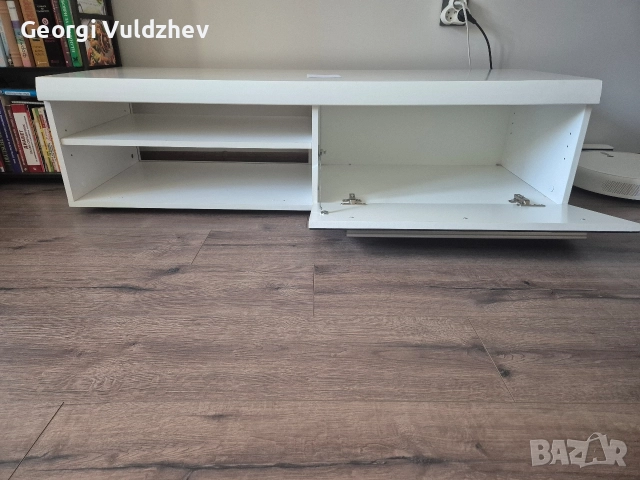 Бял ТВ шкаф, шкаф за телевизор, снимка 2 - Шкафове - 52687484