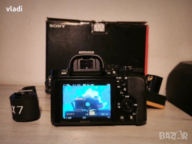SONY A7 Тяло (ILCE7), снимка 6 - Фотоапарати - 52459260