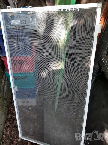 Употребяван комарник за прозорец, снимка 1