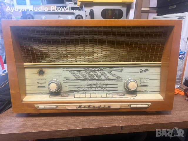 Garetz Melodia M 418 Graetz, Altena (Westfalen) Ретро Лампов Радио  Year 1956/1957=68 Гудишен, снимка 2 - Радиокасетофони, транзистори - 53328278