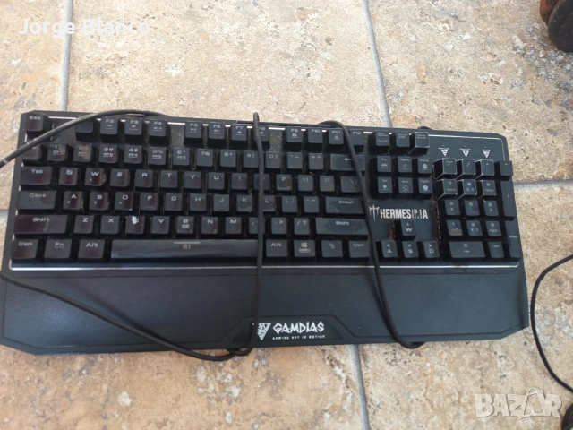 Компютър с всички аксесоари , снимка 7 - Геймърски - 52725110