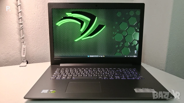 17" Lenovo, перфектен!