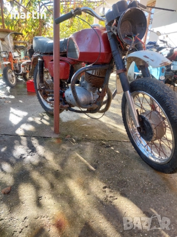 Чз 250 кубика , снимка 2 - Мотоциклети и мототехника - 52212254