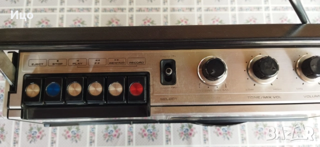 JVC радиокасетофон като нов., снимка 2 - Радиокасетофони, транзистори - 51773342