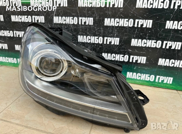 Фар десен фарове за Мерцедес Ц204 фейс Mercedes C-класа W204 facelift, снимка 4 - Части - 51881849