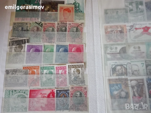  Класьор с пощенски марки и стари съветски картички.., снимка 4 - Филателия - 51540445