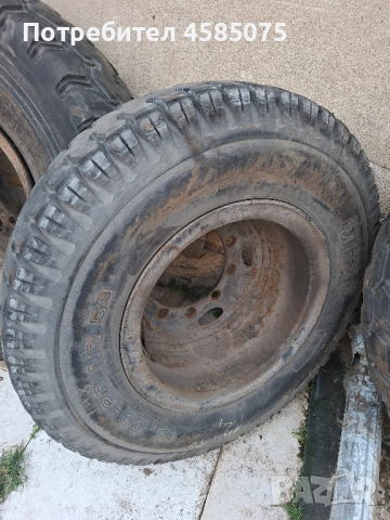 Гуми с джанти за селскостопанска техника ремаркета 10,00/20, снимка 4 - Гуми и джанти - 52960425