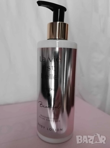 Марков лосион за тяло Lancome La vie est belle 250 мл. с дълготраен лосион, снимка 1