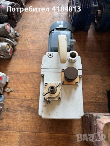 Трифазна вакуум-помпа, снимка 3 - Други машини и части - 50935611